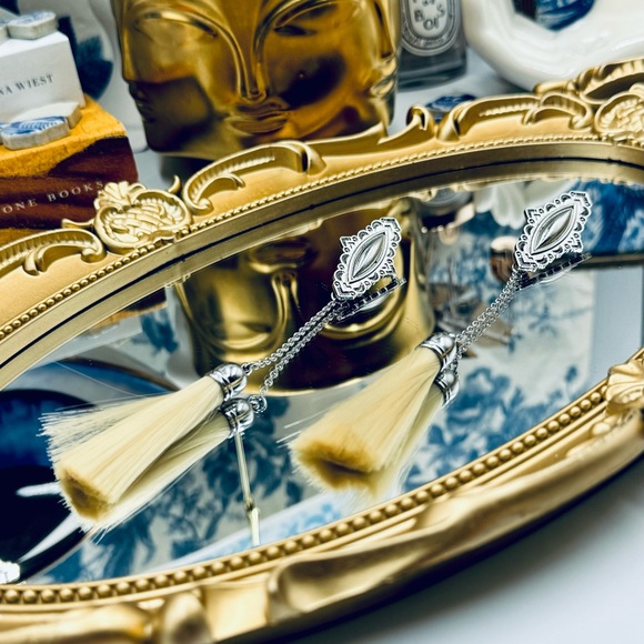 🆕 TOGA PULLA 🧿 NWOT Metal Fringe Earrings - White Fringe - Picture 6 of 15